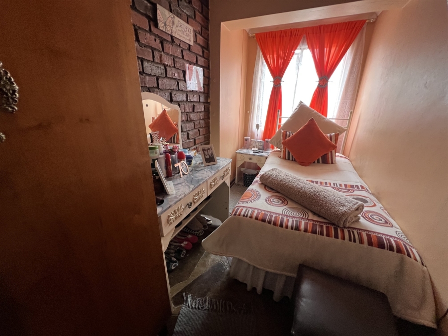 4 Bedroom Property for Sale in Amalinda North Eastern Cape